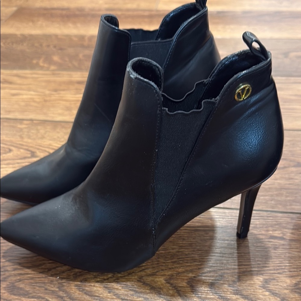 Elegant Black Ankle Boots